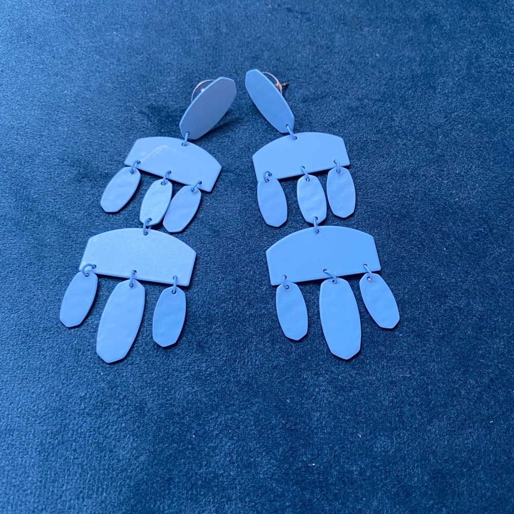 Periwinkle Kendra Scott Earrings